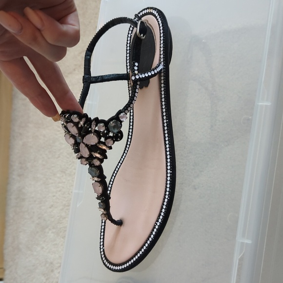 Rene Caovilla Black and Pink Rhinestone Thong Sandals 37 - Picture 5 of 12
